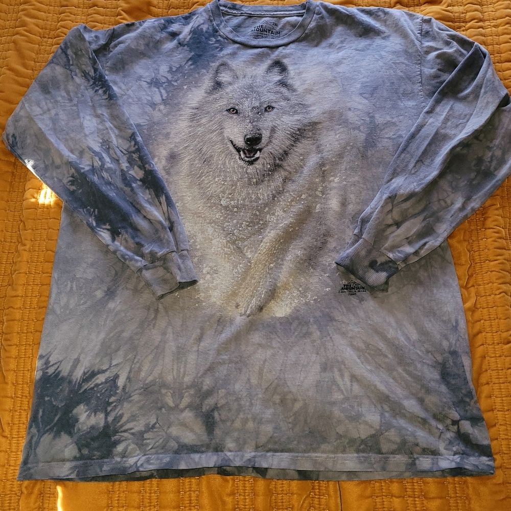 The Mountain ~ 2013 Winter Wolf T-Shirt